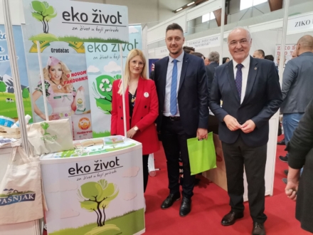 280029789_2213722175453341_8785012597831147219_n